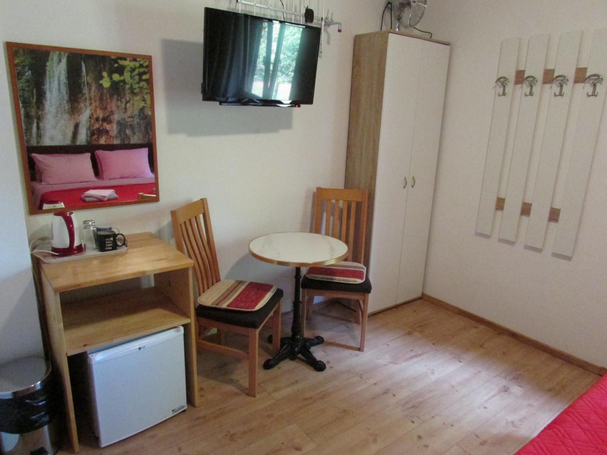 מלון Plitvička Jezera House Nenad מראה חיצוני תמונה