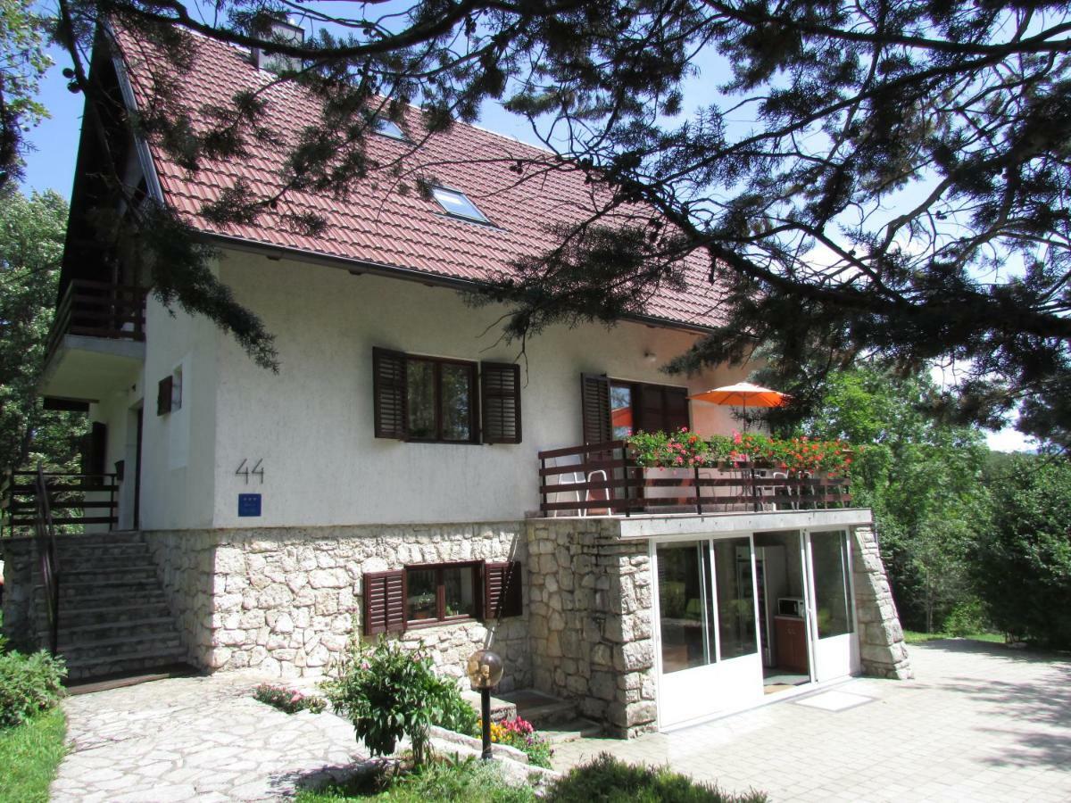 מלון Plitvička Jezera House Nenad מראה חיצוני תמונה